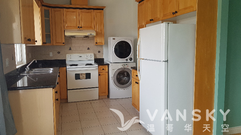 250417154705_b. Kitchen.jpg